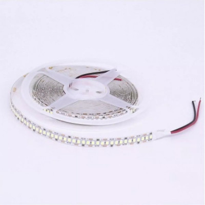 Лента LED 12В IP20 SMD2835 240/м, б/хол, 19.2Вт/м, 6500K, 16Лм/чип, 5м/ц.1м, LEEK [LE010616-020]