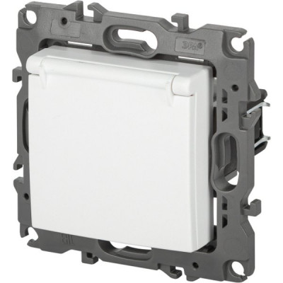 Розетка с/у 2P+E 16A, со шторками, с крышкой, ЭРА12 [12-2103-01М][10] белый матовый