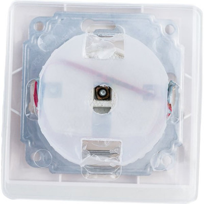 Розетка с/у 2P+E 16А, IP44, с крышкой/шторками, IEK КВАРТА [ERK70-K01-10-DM-44] белый