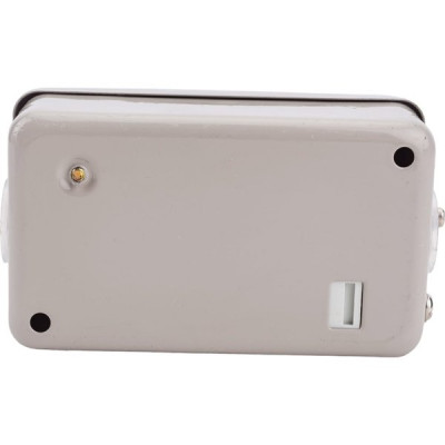 Выключатель кнопочный ВКИ-230 трехполюсный 16А IP40 230/400В, IEK [KVK30-16-3]